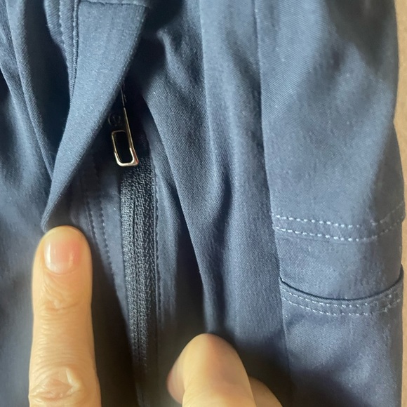 Lululemon M blue lined jogger pants sweatpants zippered pockets EUC - Picture 4 of 12